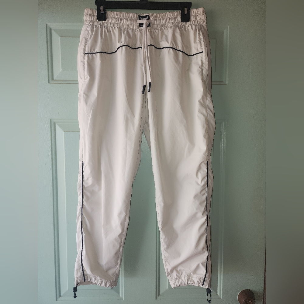 UNDER ARMOUR Project Rock Brahma White Track Pants with Black Accents Sz M EUC - Picture 2 of 4